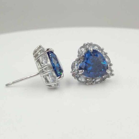 5 carat Blue Sapphire Light Blue Spinel Heart Cut Luxury Stud Earrings - Picture 10 of 10